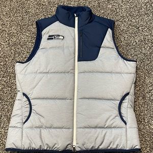 Nike Seahawks thick down vest Large,